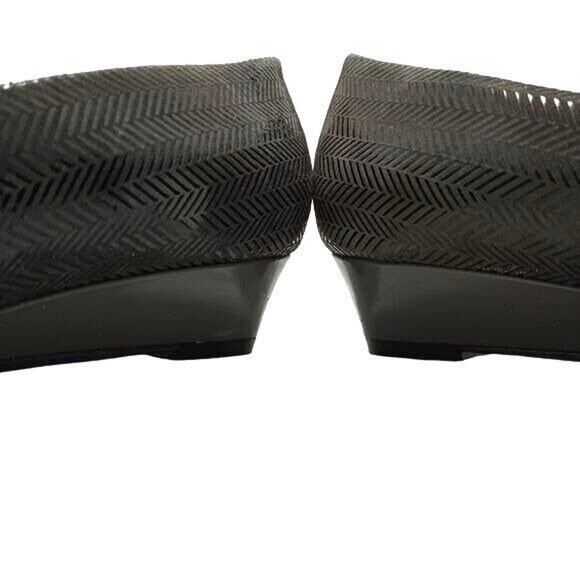 Trotters Lauren- Dark Grey Herringbone Suede Wedge 7.5W - Picture 6 of 9